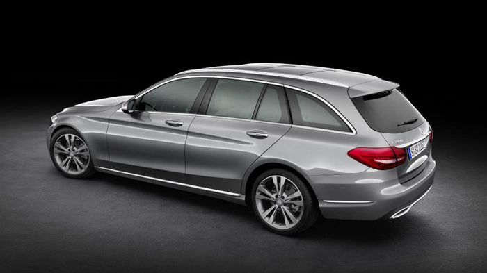 Η νέα Mercedes-Benz C-Class Estate είναι μακρύτερη κατά 16 χλστ. από τη sedan έκδοση, ενώ η διεύρυνση του πλάτους κατά 40 χλστ. ευνόησε την ευρυχωρία.